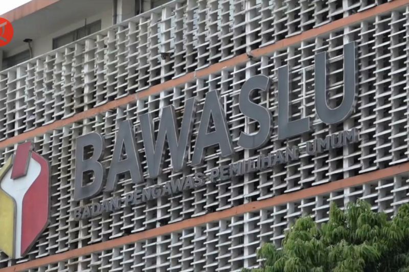 Bawaslu Sulsel Disibukkan Kasus Tim Prabowo-Gibran dan Caleg Demokrat yang Bagi Uang