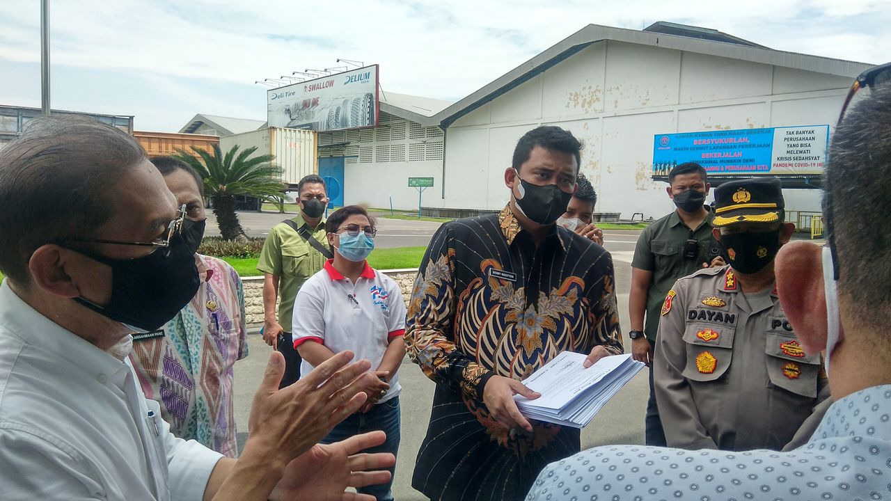 Bobby Nasution Sidak Perusahaan saat PPKM Darurat, Cek STRP Hingga Tempat Cuci Tangan