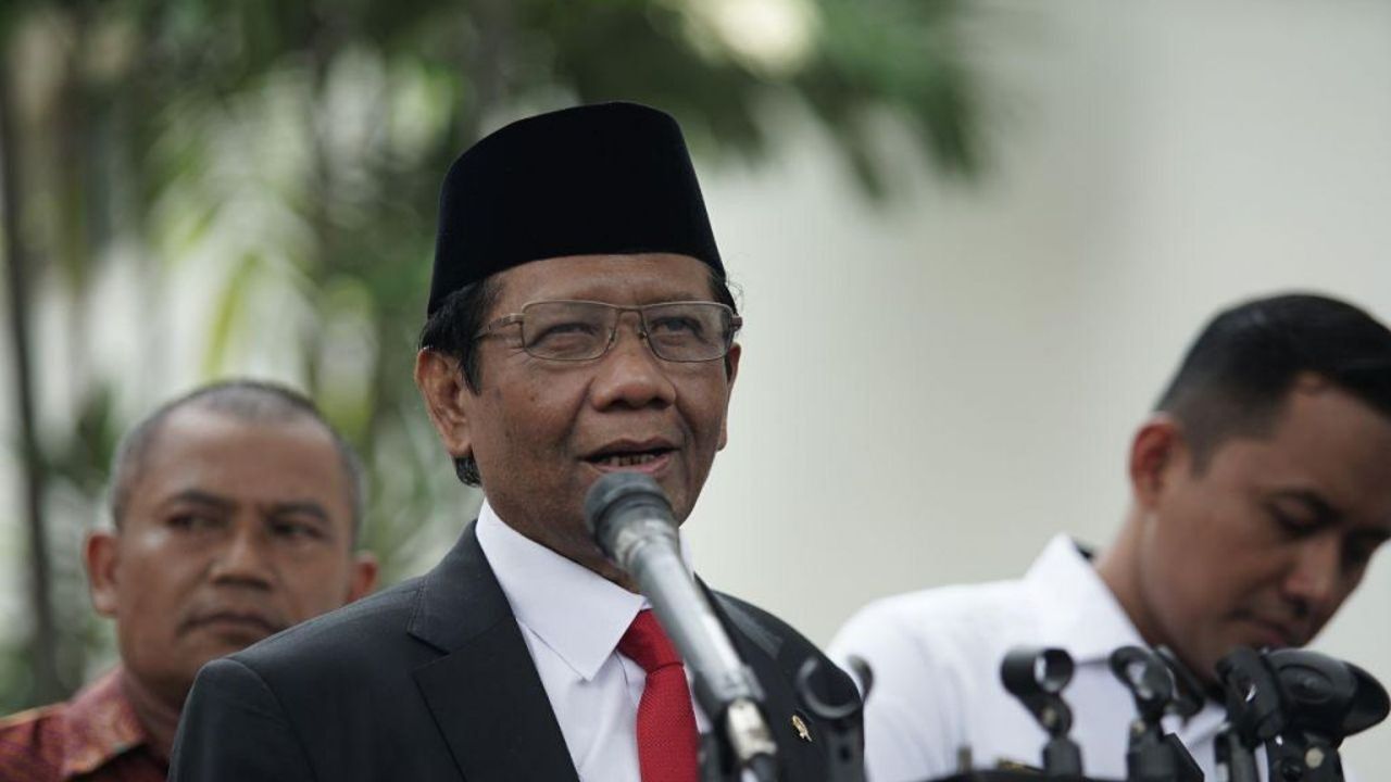 Cek Fakta: Presiden Jokowi Pecat Mahfud MD dari Jabatan Menko Polhukam
