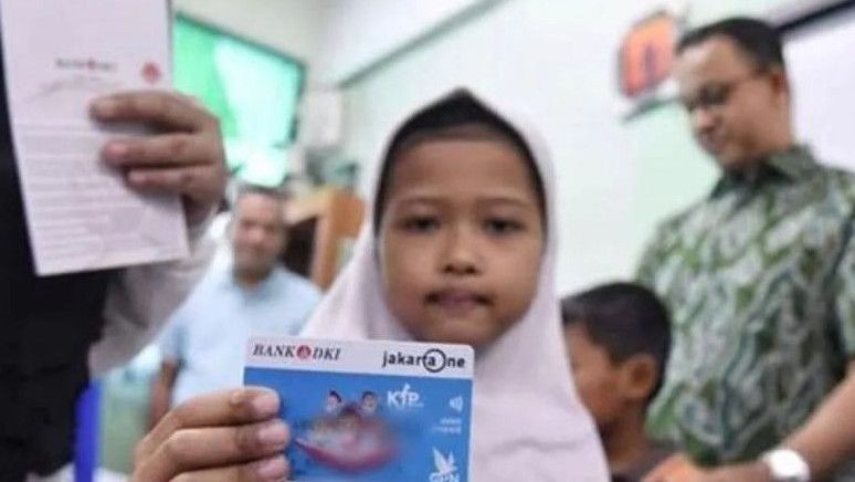 Ditemui Sejumlah Mahasiswa, Heru Budi Pastikan Penerima KJMU Dapat Haknya Sampai Akhir Kuliah