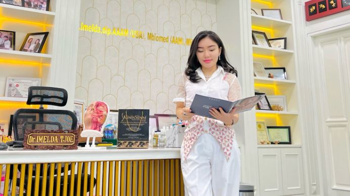 Kisah Inspiratif dr. Imelda Tjoe, Harus Jadi Dokter Karena Alami Jerawat Saat Kecil