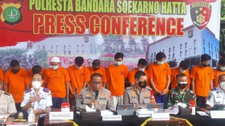 Polisi 'Gulung' Sindikat Pemalsuan Surat Hasi Tes Swab Palsu di Bandara Soekarno-Hatta