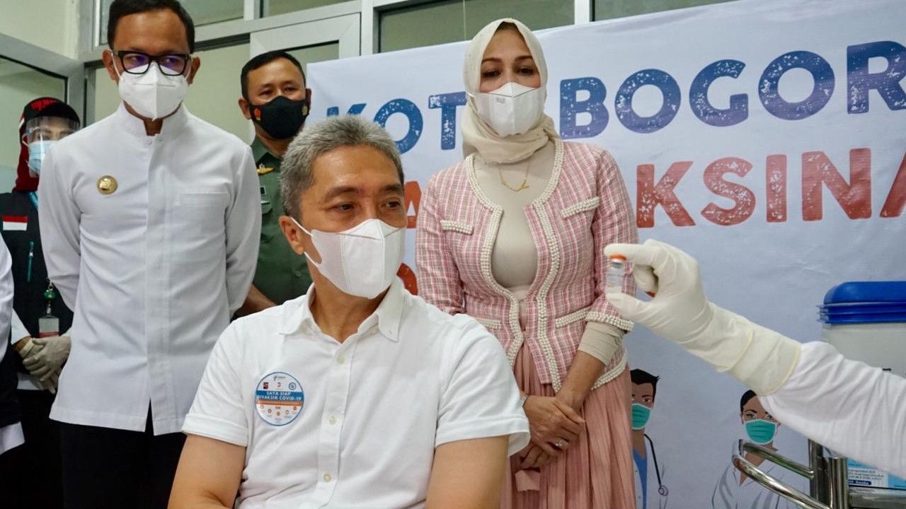 Cerita Wakil Wali Kota Bogor Dedie A Rachim Disuntik Vaksin Sinovac: Deg-degan!