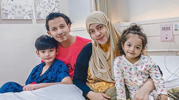 Selamat! Fairuz A Rafiq Melahirkan Anak Ketiga, Nama Anak Jadi Sorotan