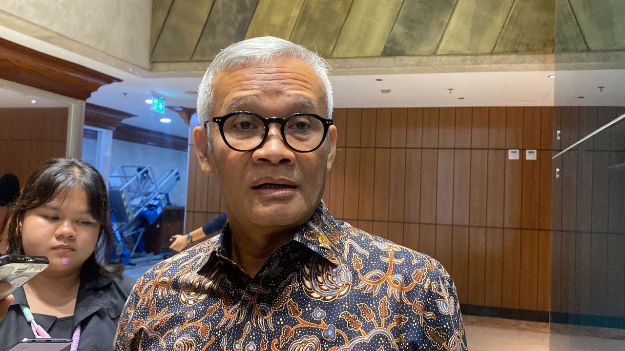 Elite PDIP Tak Mau Berburuk Sangka MA Ubah Syarat Usia Calon Kepala Daerah untuk Loloskan Kaesang