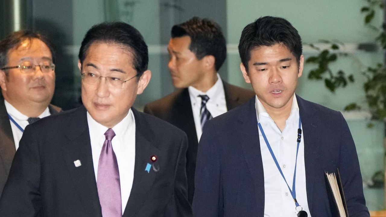 Terlibat Kontroversi dan Pesta Akhir Tahun, Perdana Menteri Fumio Kishida Pecat Putranya dari Posisi Sekretaris