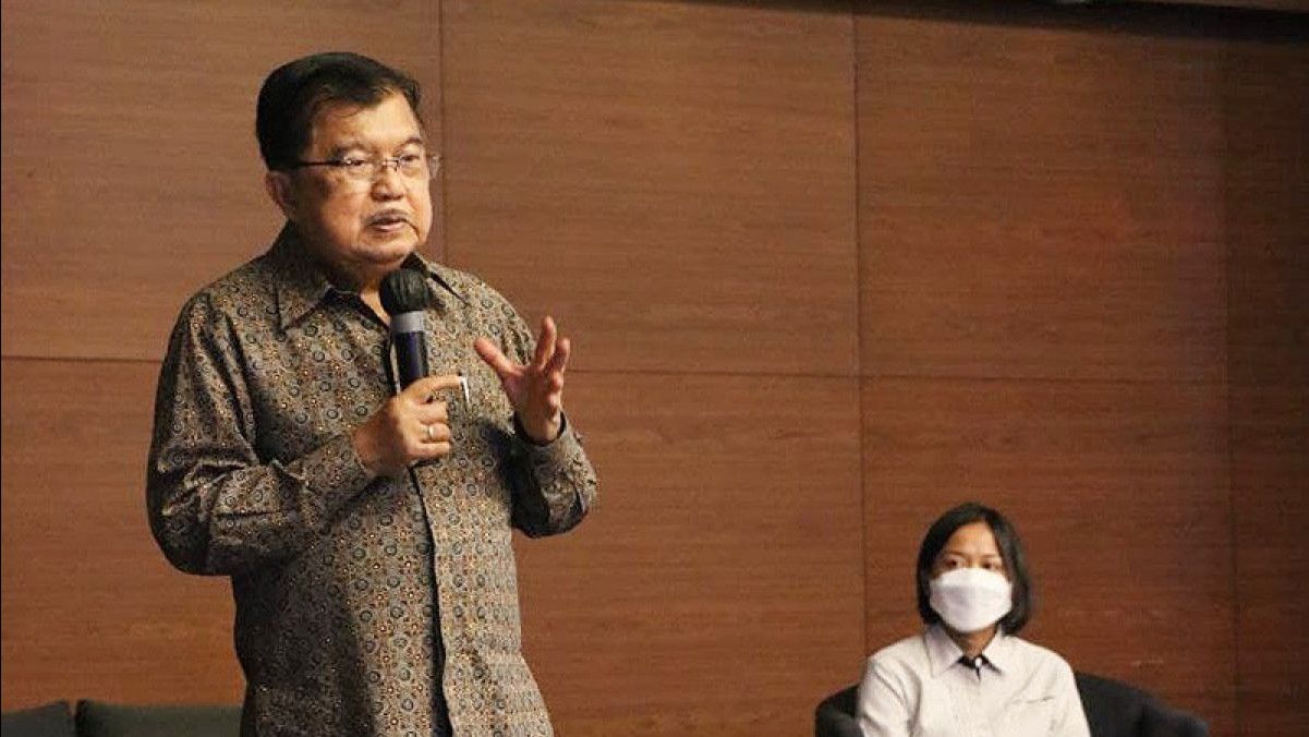 Merasa Dirugikan, Jusuf Kalla Minta Jokowi Tunjukkan Saja Ijazahnya