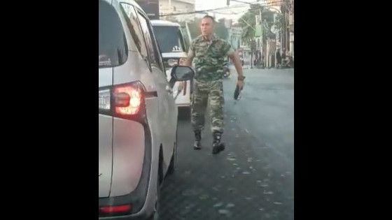 Viral Anggota TNI Bawa Sangkur dan Ngamuk ke Pengendara Mobil di Semarang, Ujungnya Berdamai