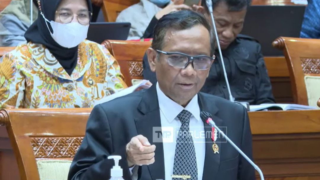 Kesal Diinterupsi, Mahfud MD 'Semprot' Komisi III DPR: Setiap ke Sini Dikeroyok