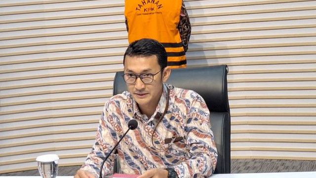 Geledah Rumah Bos PT Tespen, KPK Sita Uang Rp2,4 Miliar