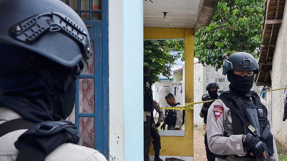 Momen Polisi Tembak Mati Terduga Teroris di Sukoharjo