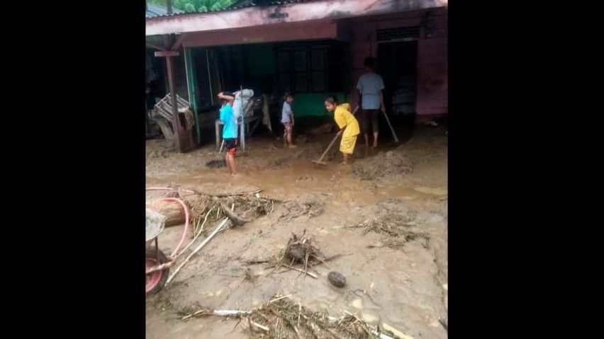 Hujan Deras Hulu Gunung Leuser, Aceh Tenggara Banjir Lumpur