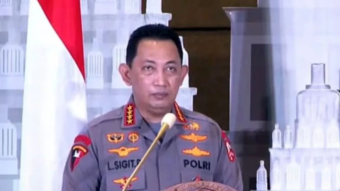 Kapolri Mutasi 6 Jabatan Jenderal Bintang 3 Termasuk Wakapolri hingga 7 Kapolda Diganti