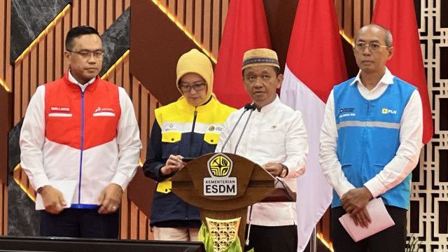 Bahlil Sentil SPBU Swasta yang Tidak Patuh Aturan: Tunggu Tanggal Mainnya