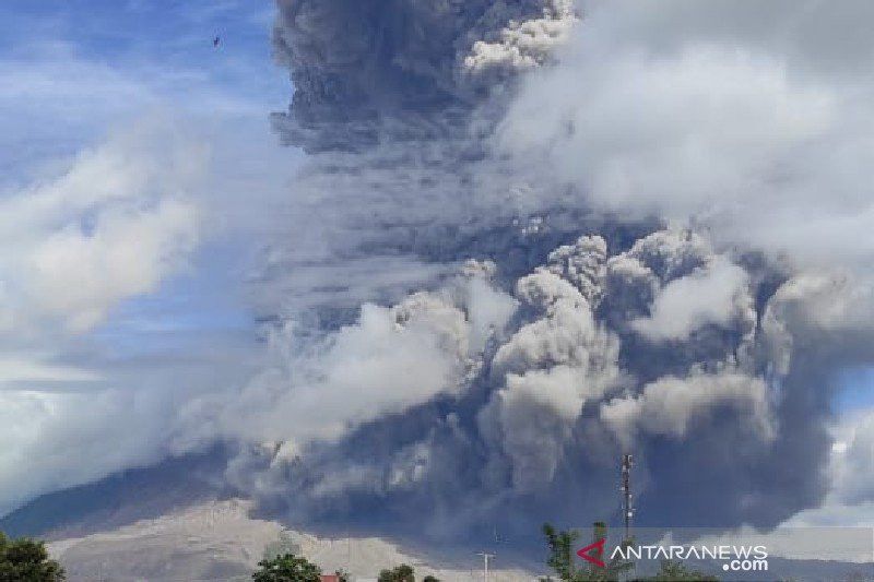 Gunung Sinabung Meletus, Warga Karo Sumatera Utara Diharap Waspada