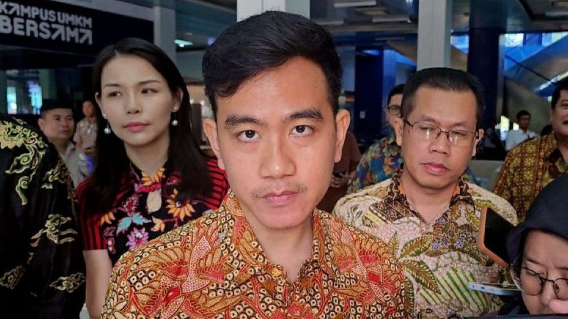 Absen di Peresmian Kantor DPC PDIP Kota Solo, Putra Sulung Jokowi Minta Maaf