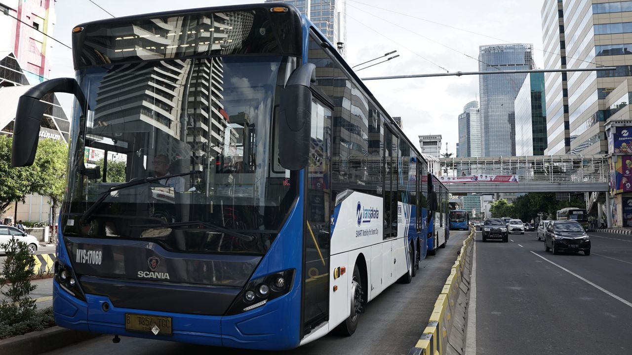 Masih Sering Disalahartikan, Ini Beda JakLingko dan Mikrotrans