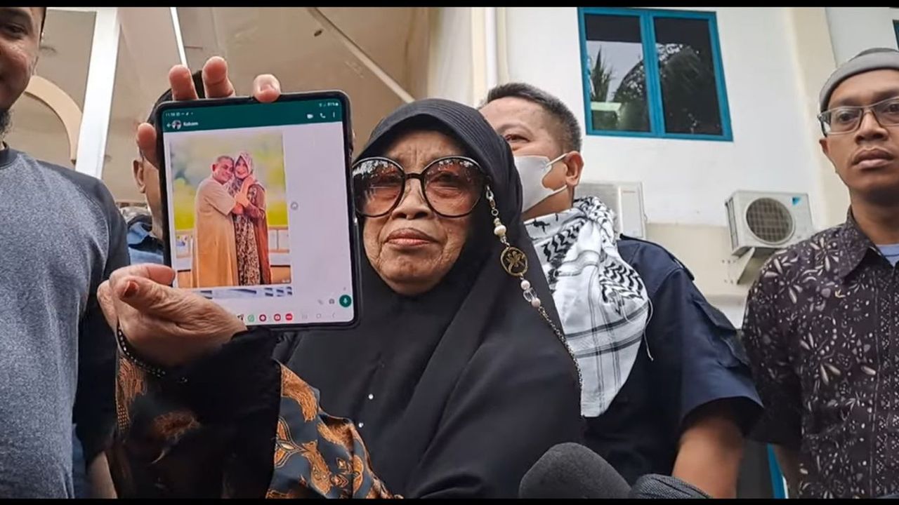 Umi Yuni Nikah Lagi dengan Abah Agam, Ibunda Ustaz Arifin Ilham Kecewa Berat: Hati Mamah Hancur!