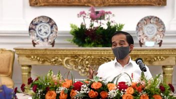 Singgung Perbedaan Harga BBM di Indonesia dan Negara Lain, Jokowi: Kalau Naik Ada yang Setuju?