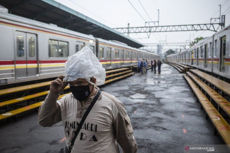 Banjir, Kereta Api Jarak Jauh Keberangkatan Gambir dan Pasar Senen Dibatalkan, Ini Jadwalnya