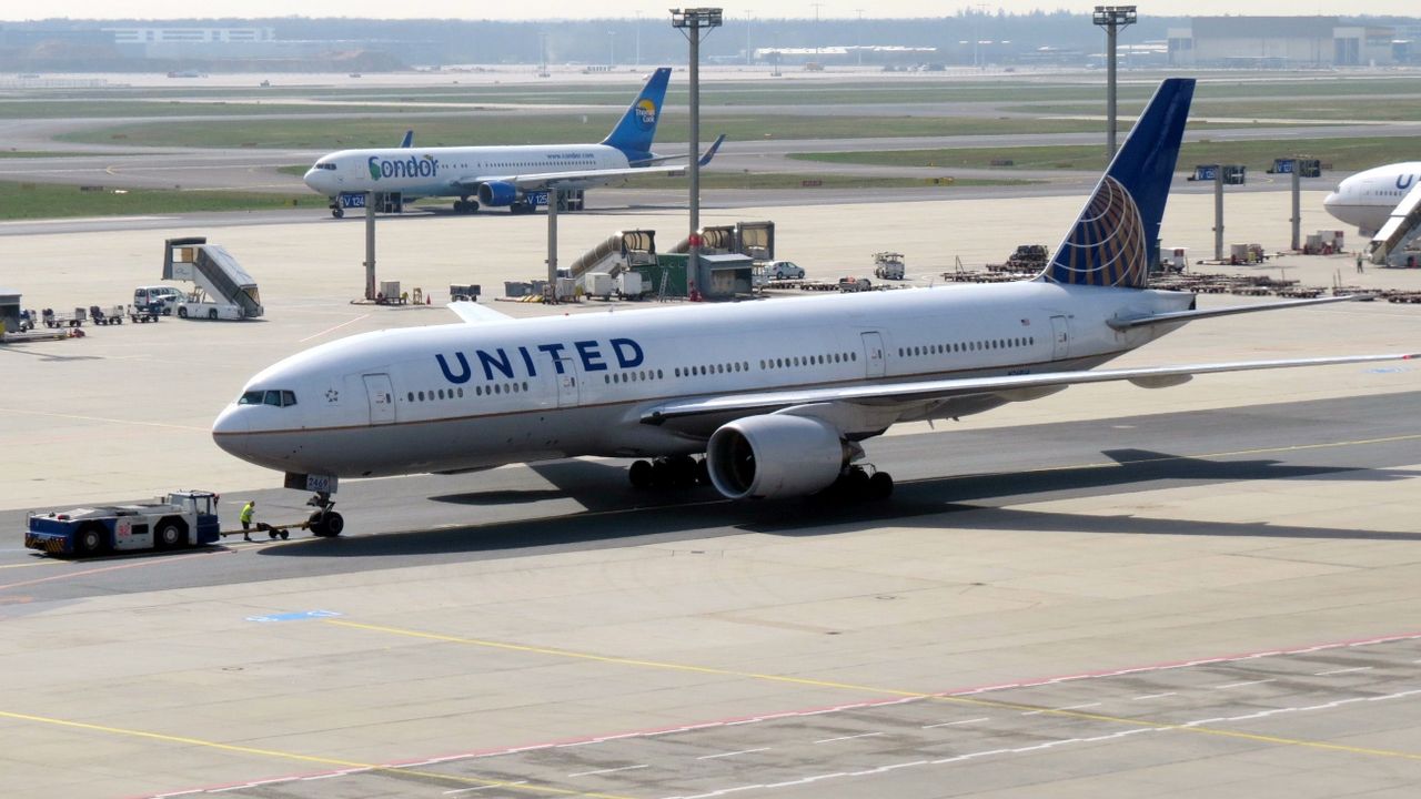 United Airlines 'Kandangkan' 24 Boeing 777 Menyusul Kecelakaan Pesawat di Denver