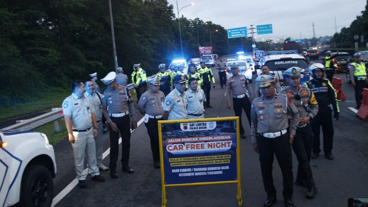Polisi: Jalur Puncak Bogor Ditutup Total Pukul 22.00 WIB