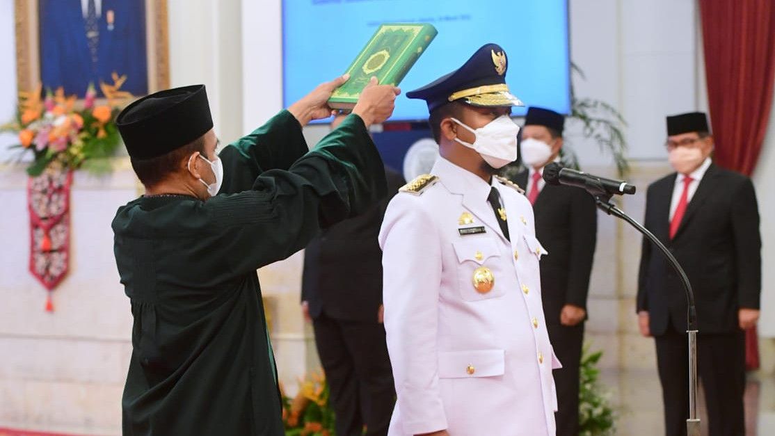 Dilantik Presiden Jokowi Jadi Gubernur Sulsel 2022-2023, Andi Sudirman Gubernur Termuda di Indonesia