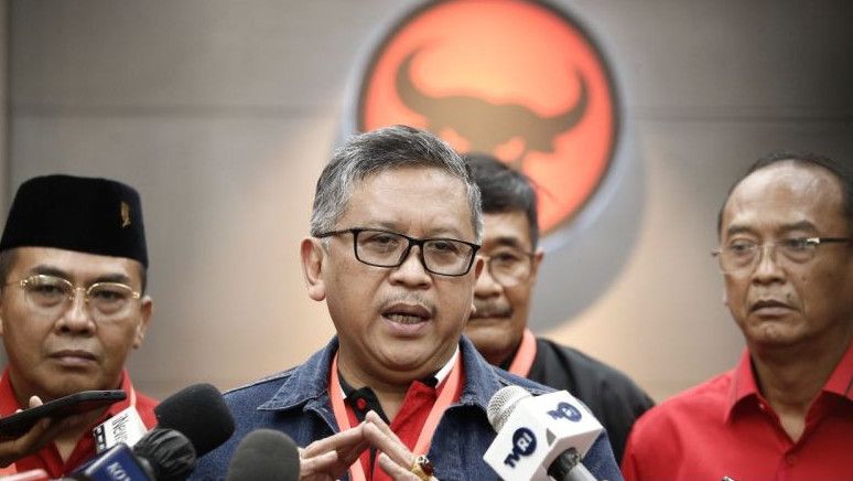 Sekjen PDIP Hasto Sebut Safari Anies ke Surabaya Lihat Keberhasilan Risma