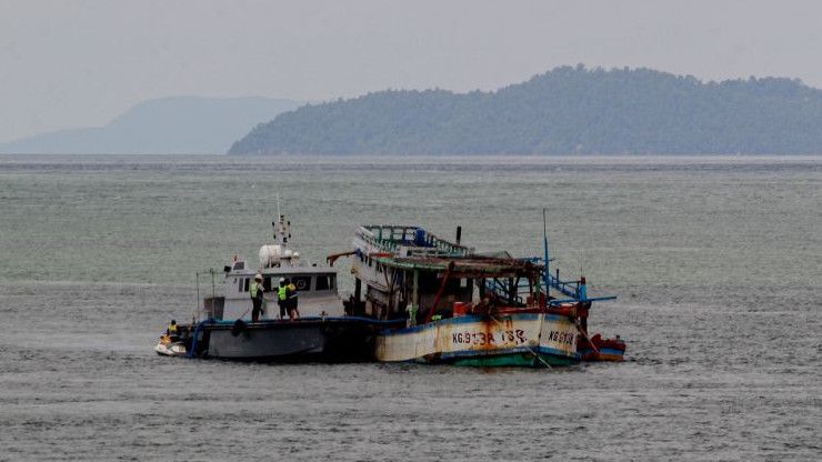 Dua Kapal Asing Berbendera Vietnam di Pulau Galang Batam Ditenggelamkan