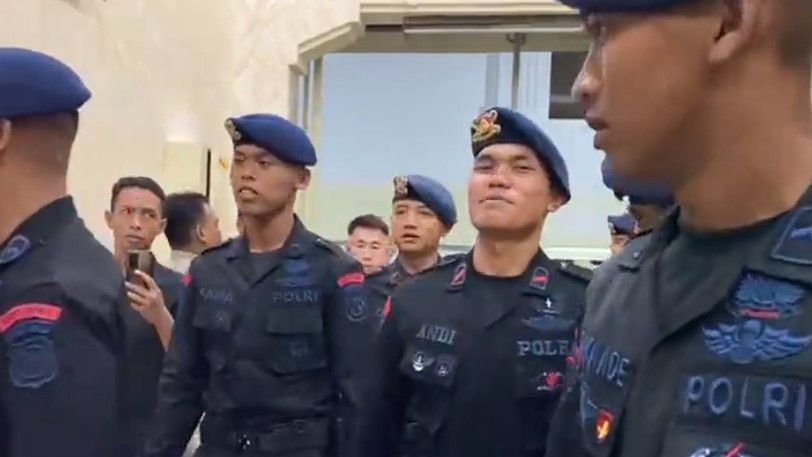 Rombongan Anggota Brimob Bikin Gaduh Saat Sidang Tragedi Kanjuruhan, LBH Meradang