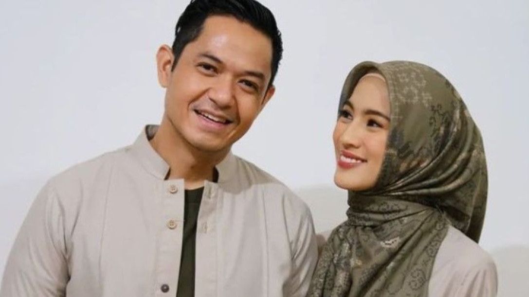 Kasus PT DSI Bikin Dude Herlino dan Alyssa Soebandono Diperiksa Polisi