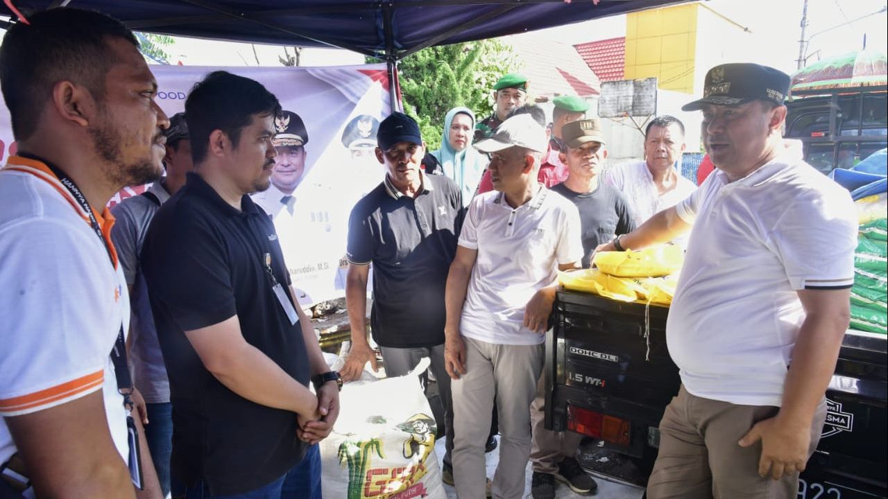 Pj Gubernur Bahtiar Berusaha Keras Kendalikan Harga Beras di Pasar Sulsel