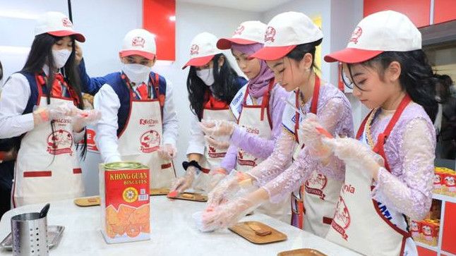 Berikan Edukasi Profesi, Serunya Anak-anak Belajar Membuat dan Mengolah Biskuit Serta Dekorasinya di Biscuits House