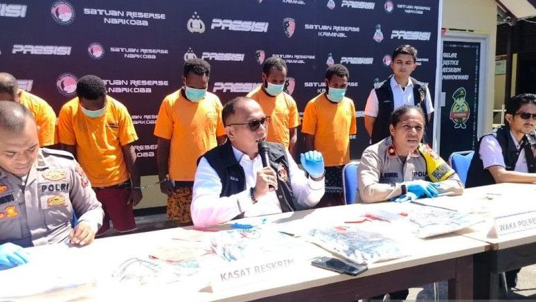 Polresta Manowari Tetapkan 5 Orang Tersangka Kasus Pembunuhan Berencana Seorang ASN