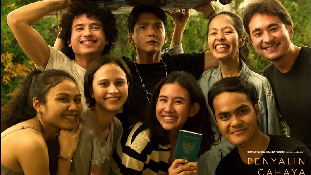 Sukses Besar, Penyalin Cahaya Borong 12 Piala di Festival Film Indonesia 2021