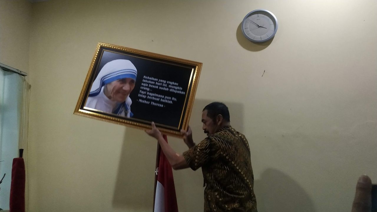 Tinggal Sehari Jabat Wali Kota Solo, FX Rudy Kemasi Foto Bunda Teresa, Bung Karno, dan Megawati di Ruang Kerja