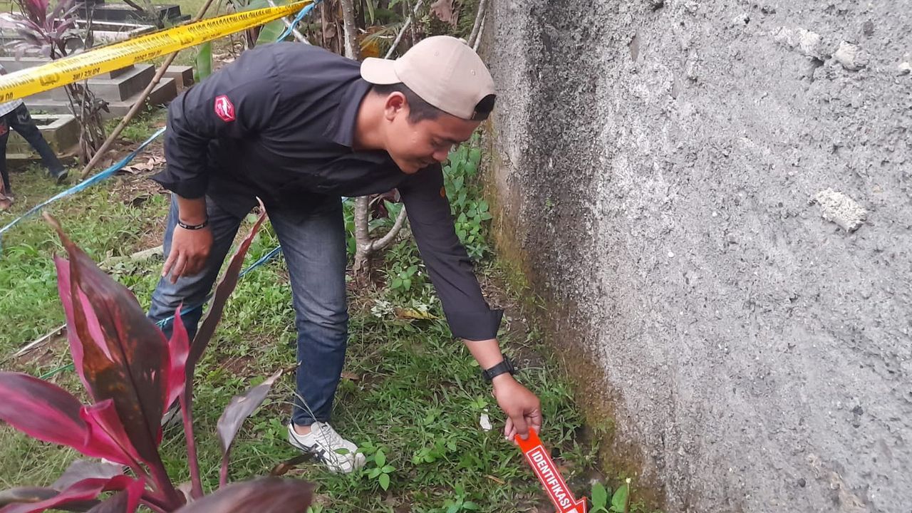 Heboh, Tukang Gali Kubur di Bojonggede Bogor Temukan Barang Diduga Granat
