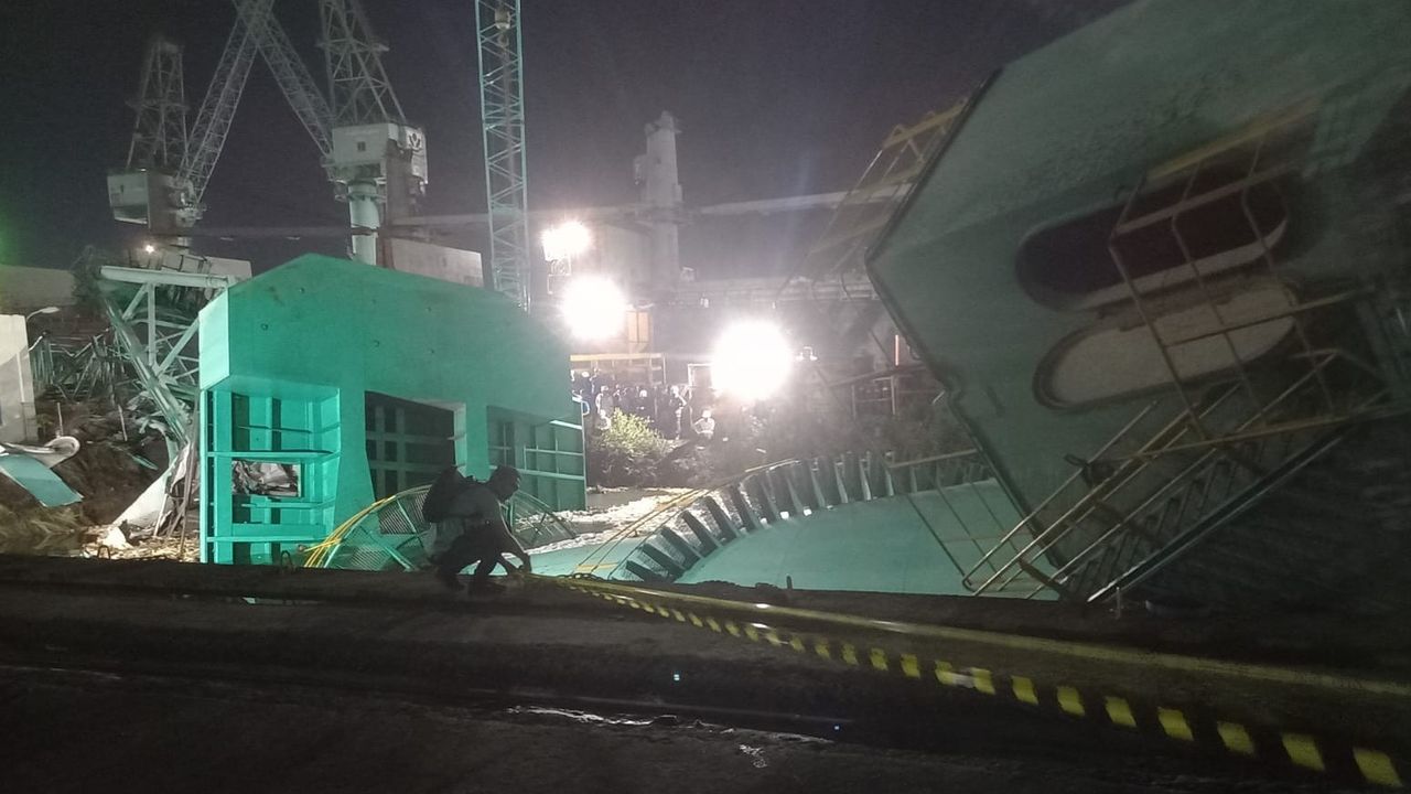 Dua Pekerja Pengecet Kapal Tewas Tertimpa Crane di Pelabuhan Bojonegara Banten