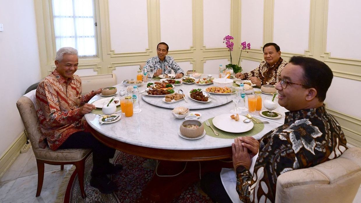 PDIP Anggap Jokowi Sedang Beri 
