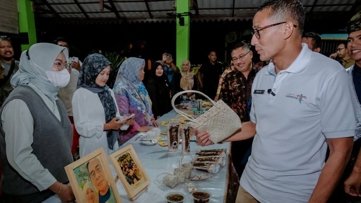 Pelaku UMKM Belitung Timur Keluhkan Sulitnya Pasarkan Produk Kriya, Menparekraf Sandiaga Uno: Maksimalkan E-Katalog