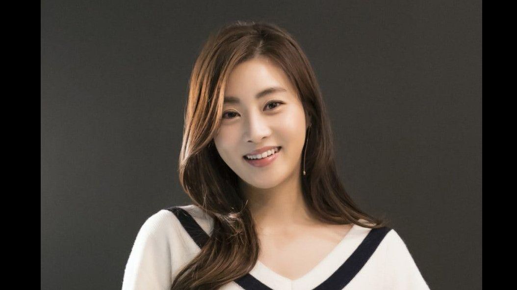 Kang Sora Dituduh Hamil di Luar Nikah, Agency Angkat Bicara