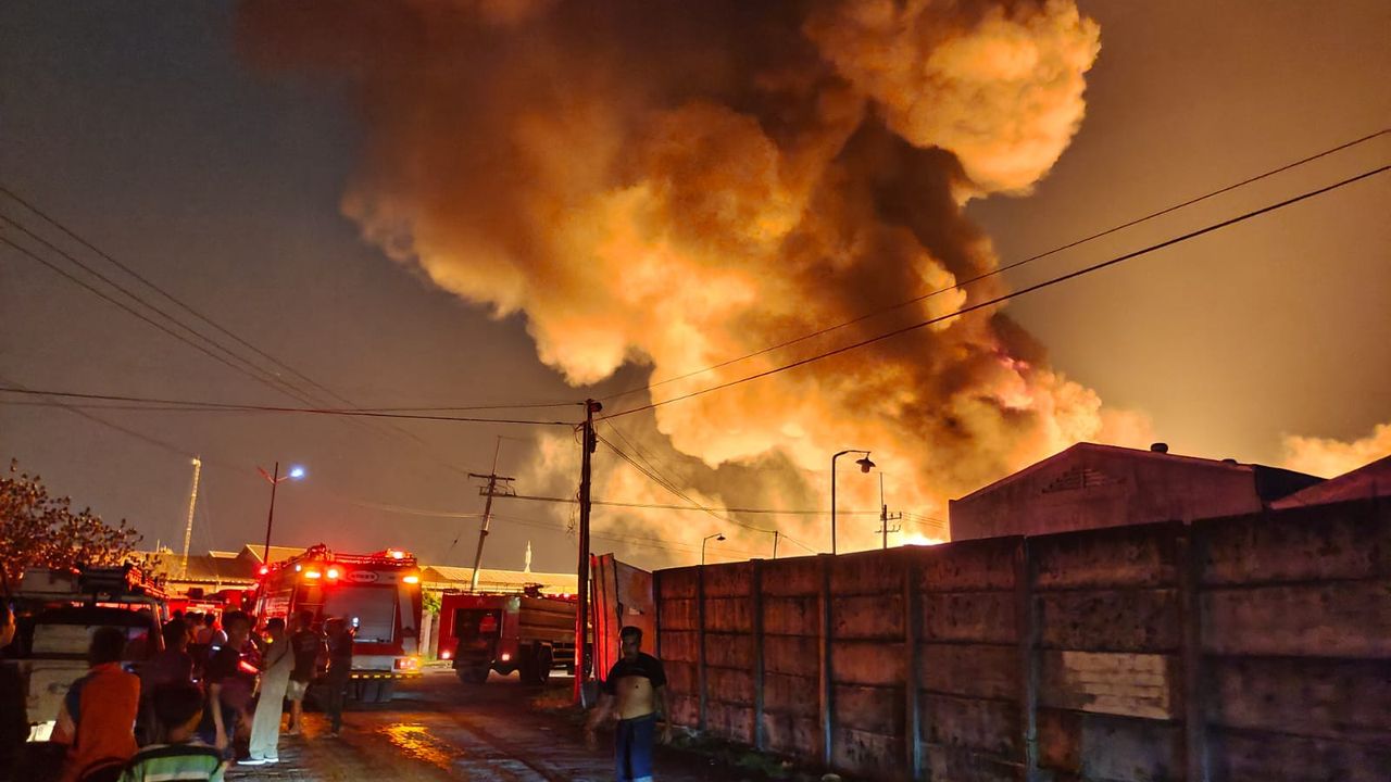 Ruko Konveksi di Cakung Jaktim Kebakaran, 4 Orang Tewas