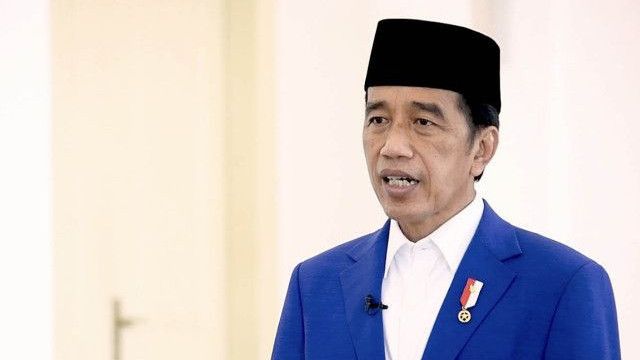 Kemarin Bersyukur COVID Melandai dan Umat Islam Bisa Salat Jemaah Saat Ramadan, Kini Jokowi batal Tarawih Berjemaah di Istiqlal