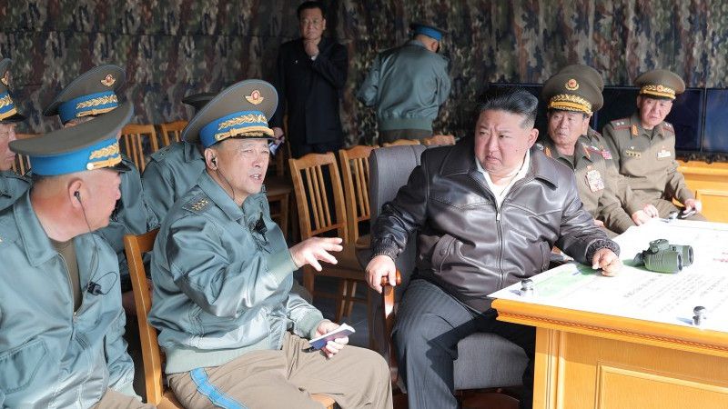 Korea Utara Gagal Luncurkan Kapal Perang Terbesar, Kim Jong Un Langsung Murka