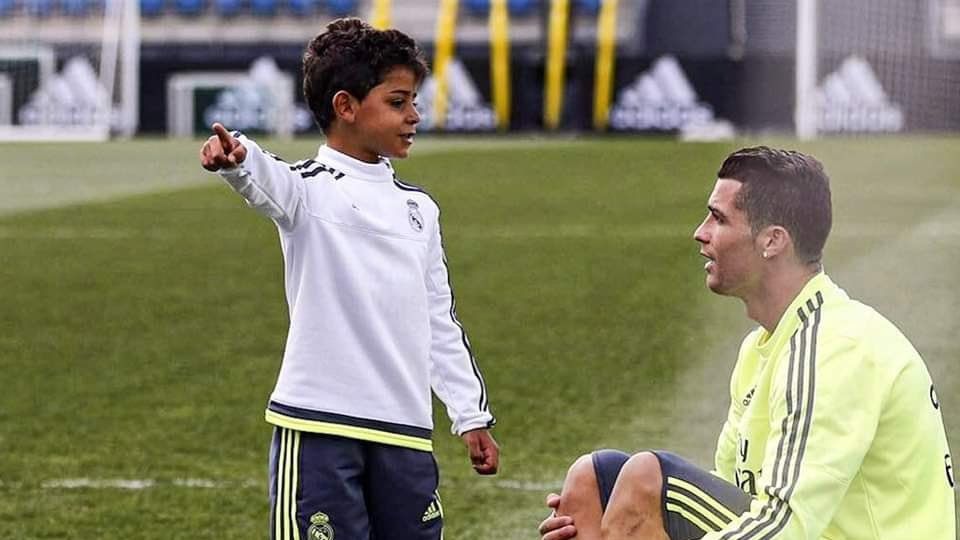 Anak Gabung Akademi Real Madrid, Spekuasi Ronaldo Bakal Reunian dengan Benzema Mencuat