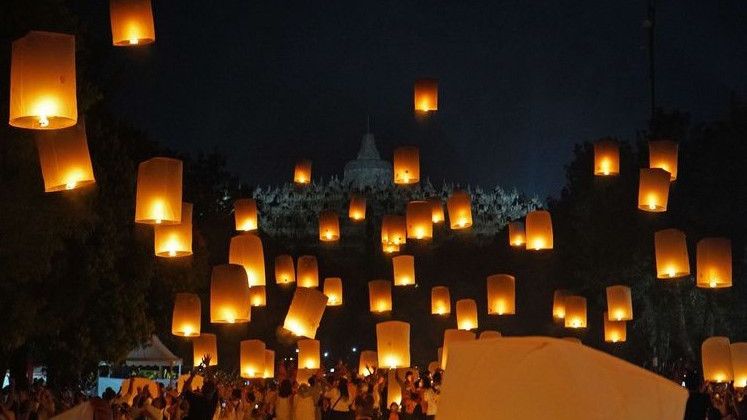 Harga dan Cara Beli Tiket Festival Lampion Waisak Borobudur di Kabupaten Magelang