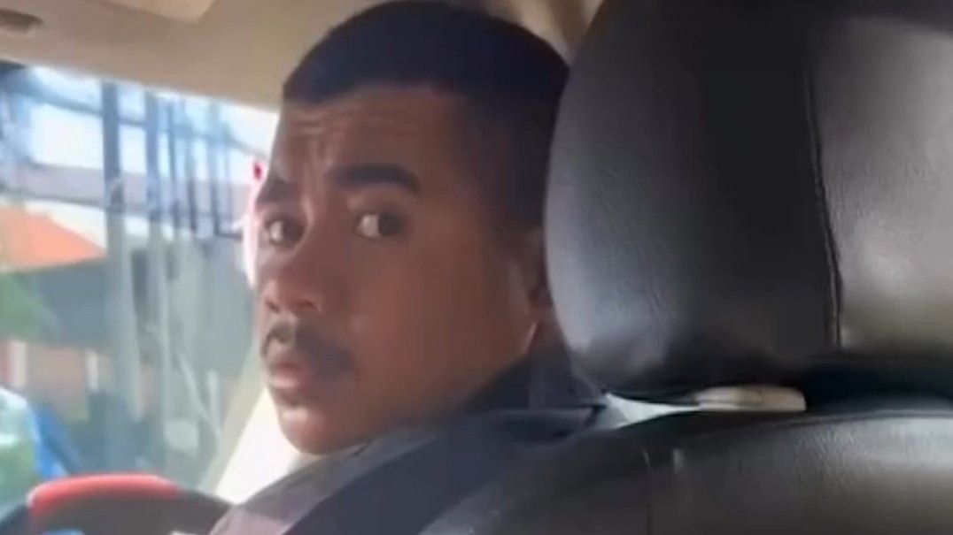 Viral Sopir Taksi Palak dan Ancam Bule di Bali Pakai Senjata Tajam