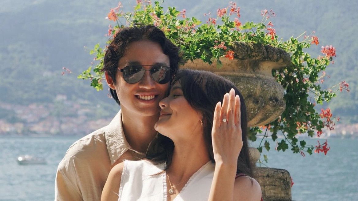 Amanda Rawles Dilamar Pacar, Lokasi Lake Como Jadi Sorotan Netizen