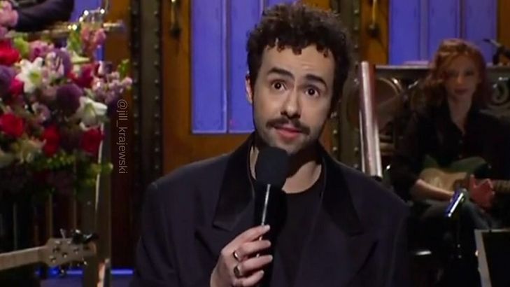 Ramy Youssef Suarakan Kemerdekaan Palestina di SNL