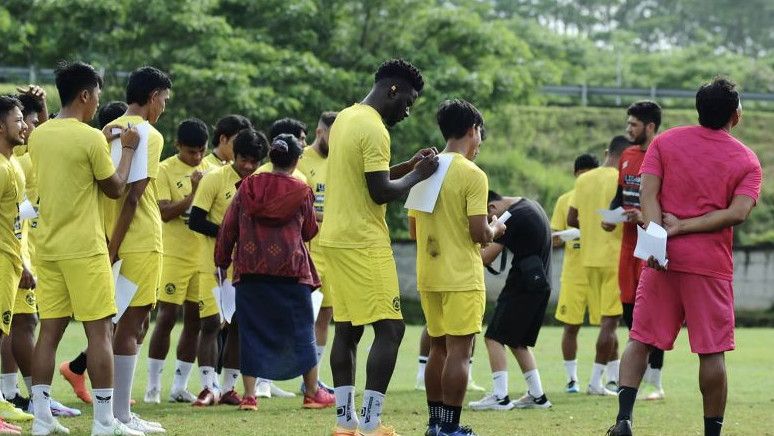 Bangkit dari Tragedi Kanjuruhan, Arema FC Mulai Latihan dalam Dampingan Tim Psikolog